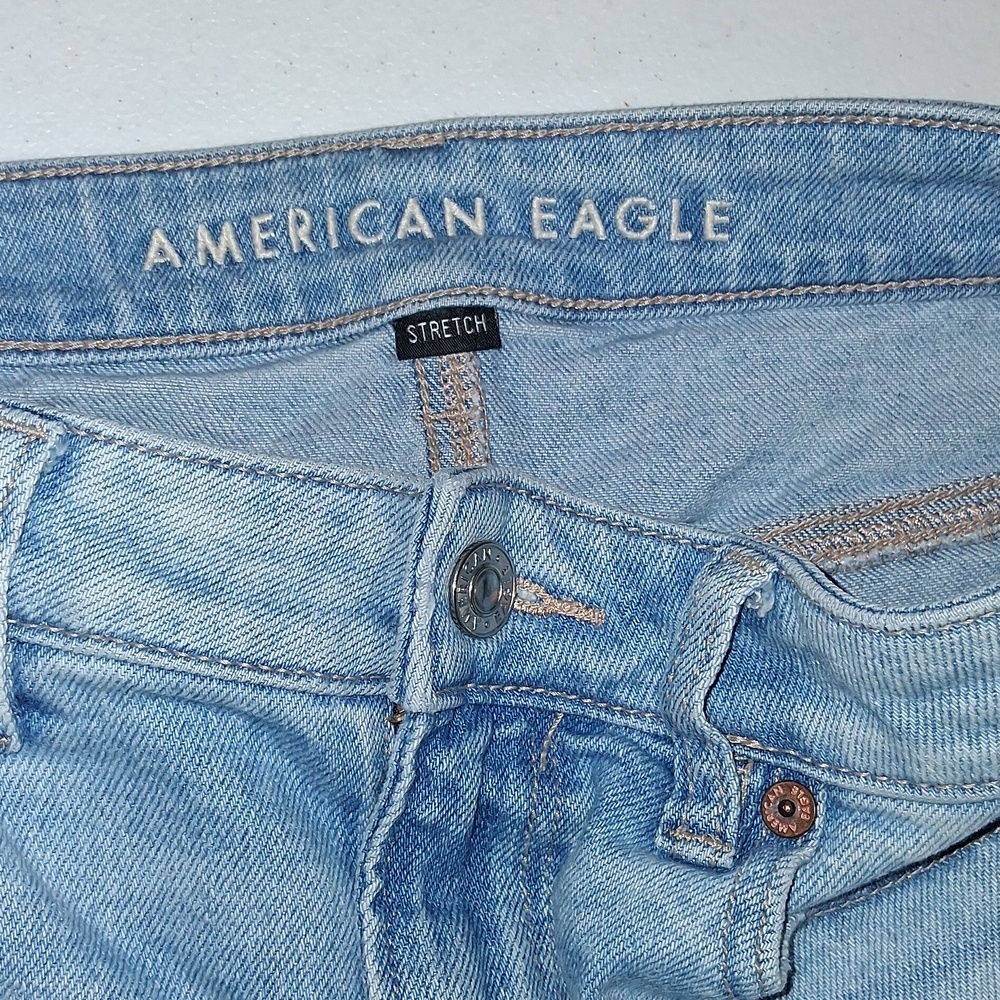 American Eagle Mom Straight Jean - Picture 4 of 9